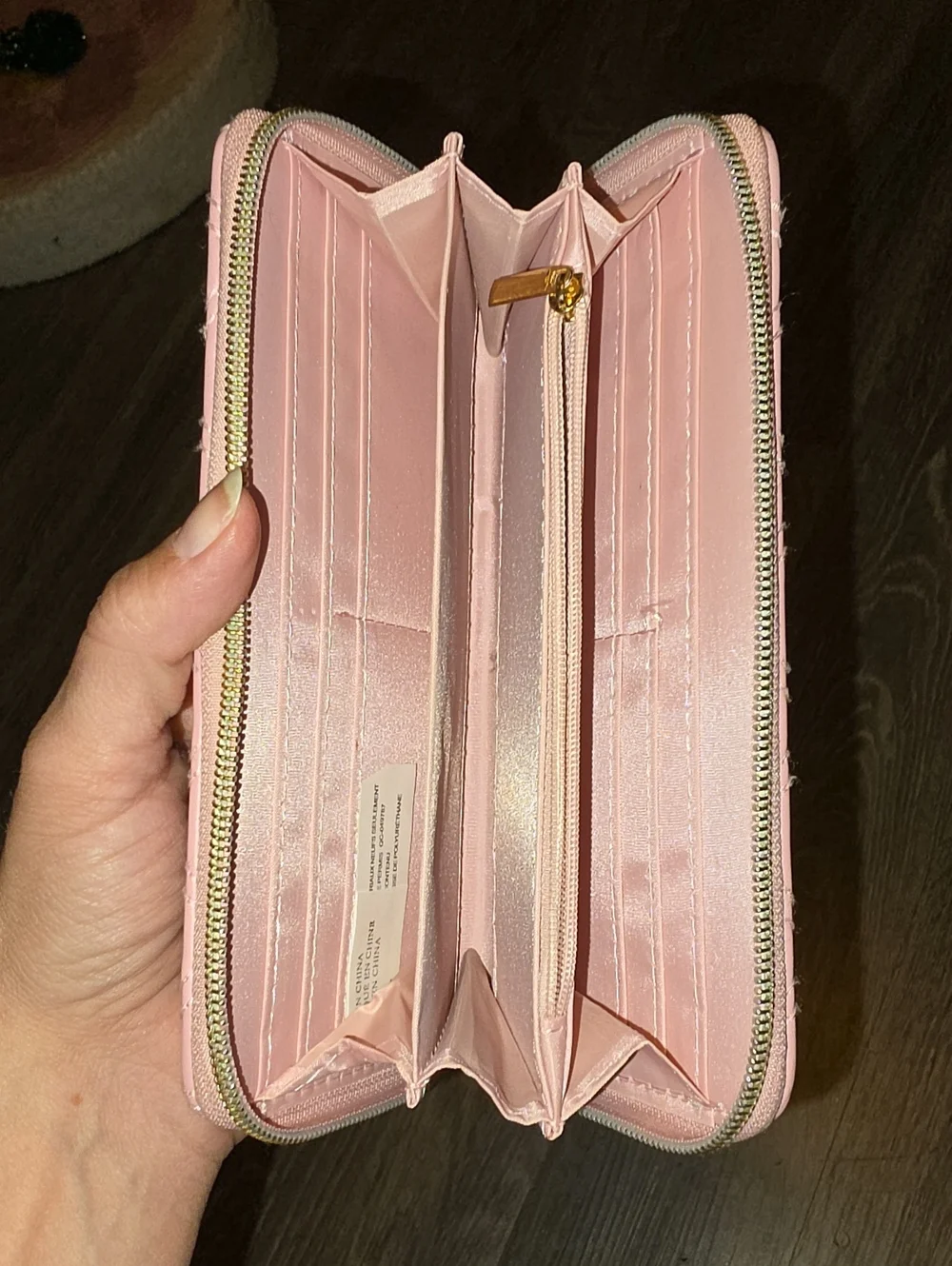 Zip Closure Pink And Pearl Wallet!! Large, Lots Of Storage, Like New